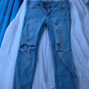 Hollister Ripped Super Skinny Jeans Size 7S